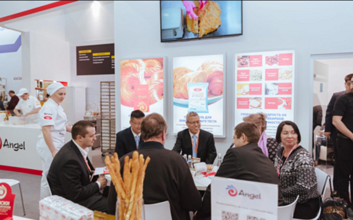 国际展会展台设计搭建:跨文化视觉适配、海外搭建团队协作的注意事项 国际展会展台设计搭建:跨文化视觉适配、海外搭建团队协作的注意事项