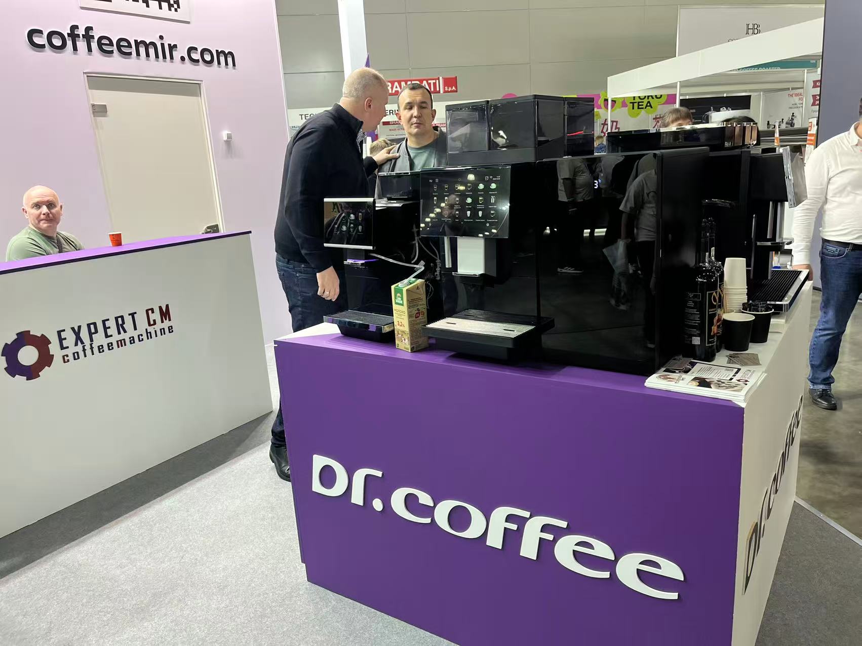 上海伟佳展览.jpg 上海伟佳展览.jpg