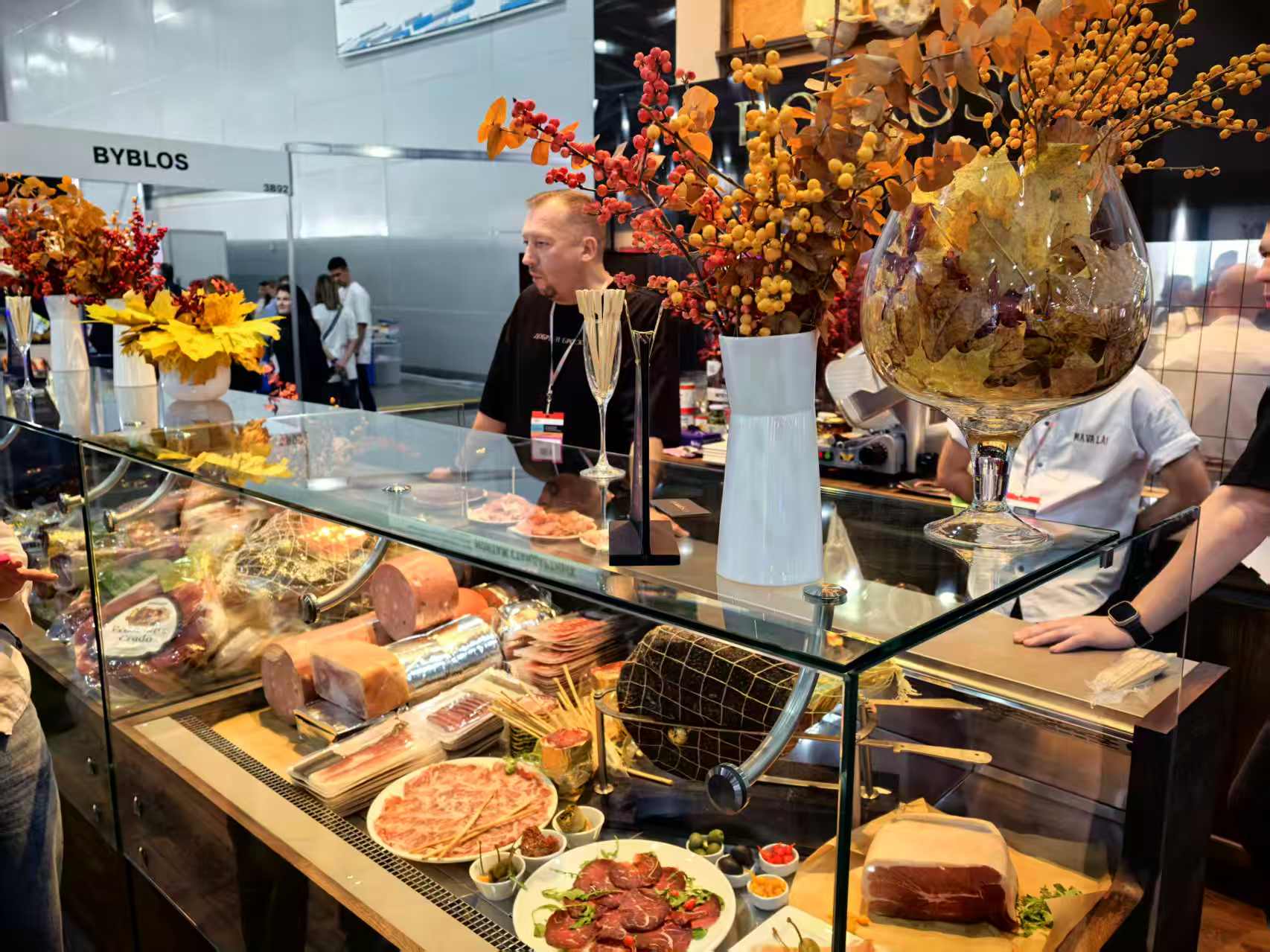 上海伟佳展览.jpg 上海伟佳展览.jpg