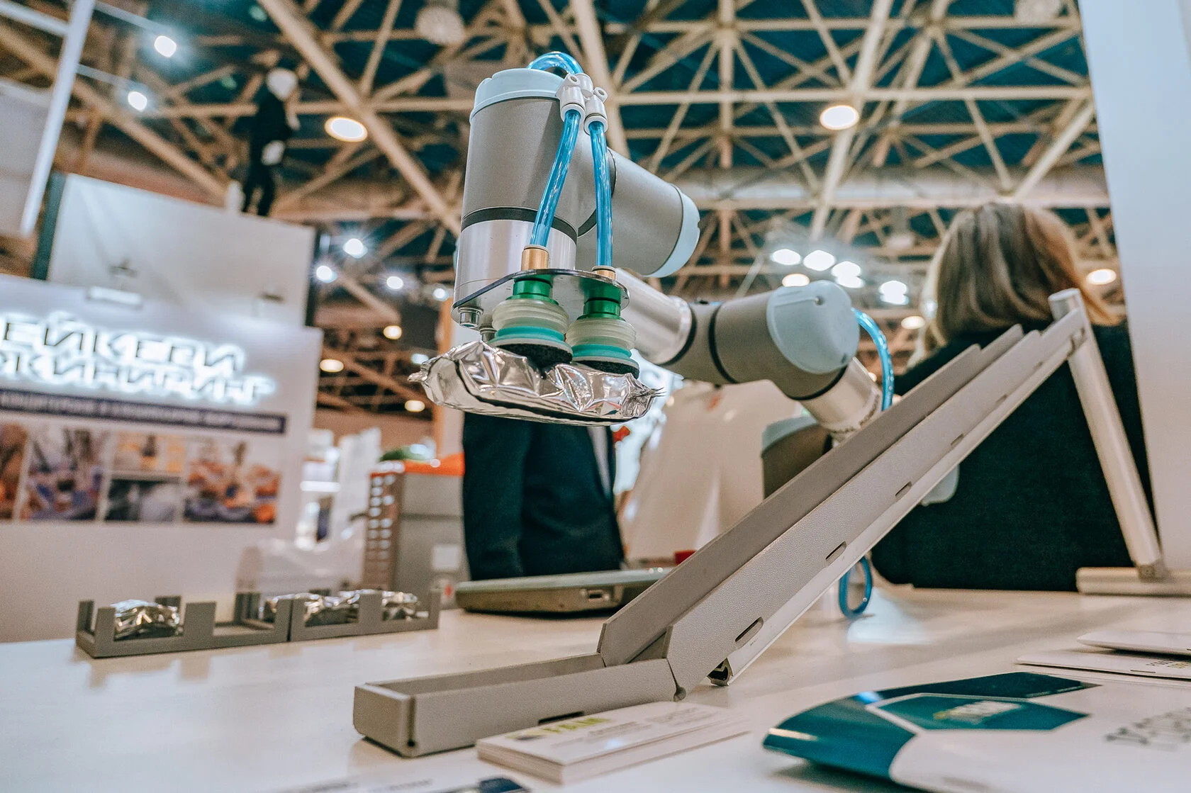 伟佳展览.jpg 伟佳展览.jpg